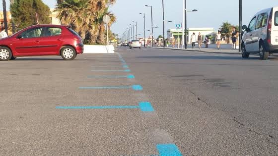 Marcas azules de zona regulada