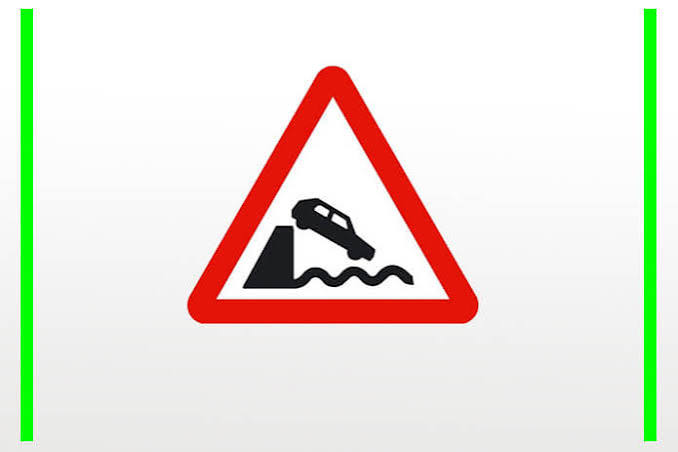 Proximidad de muelle o corriente de agua